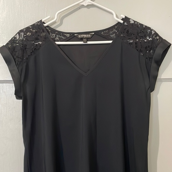 Black Express top w/ lace - Picture 1 of 4